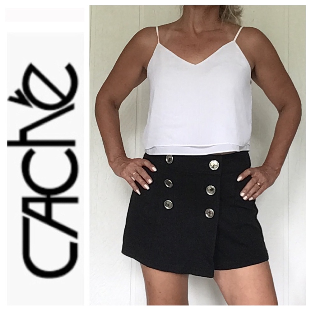 CACHE SIZE 6 BLACK PONTE SHORTS